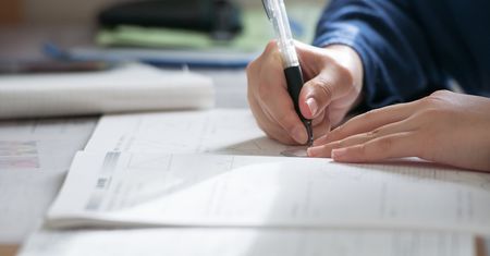 Odroczenie obowiązku szkolnego. Na czym polega, na jakiej podstawie jest udzielane?