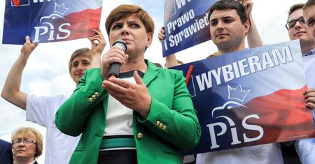 Beata Szydło chce dodatkowych pytań w referendum. M.in. o wiek emerytalny