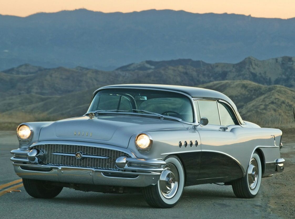 1955 Buick Roadmaster (fot. musclecarspecs.com)