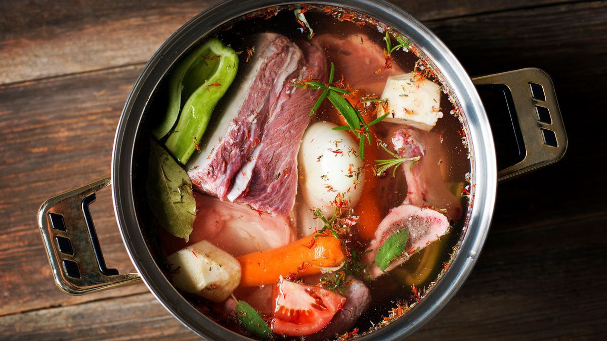 Termika pokarmów jest specjalnością tradycyjnej medycyny chińskiej, która dokładnie określa, jak powinna wyglądać nasza dieta dopasowana do klimatu i pory roku