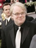 Philip Seymour Hoffman bez lewej ręki