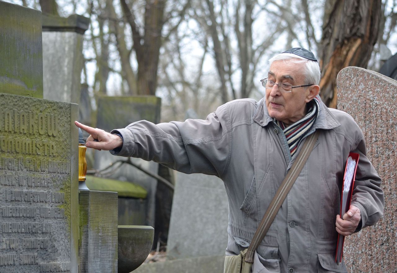 Warszawa. Nie żyje Jan Jagielski, badacz dziejów żydowskiej społeczności w stolicy, przewodnik po miejscach pamięci, orędownik ratowania śladów obecności Żydów w Polsce