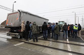 Podwykonawcy Astaldi rozmawiali z PKP. Na dziś koniec blokady, ale możliwa znów - przed świętami