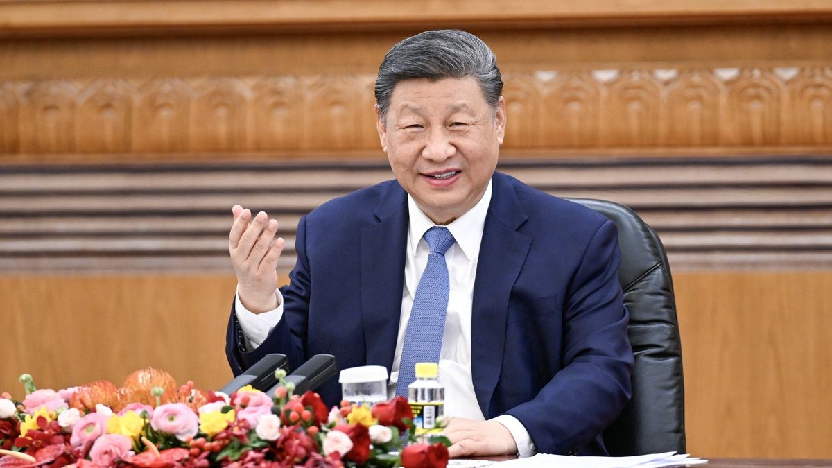 Archiwum zagraniczne East News 2025-03(250328) -- BEIJING, March 28, 2025 (Xinhua) -- Chinese President Xi Jinping meets with representatives of the international business community at the Great Hall of the People in Beijing, capital of China, March 28, 2025. (Xinhua/Li Xueren)Li Xueren