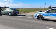 Policja zatrzymała ją, bo jechała za wolno. Szybciej się bała, bo piła