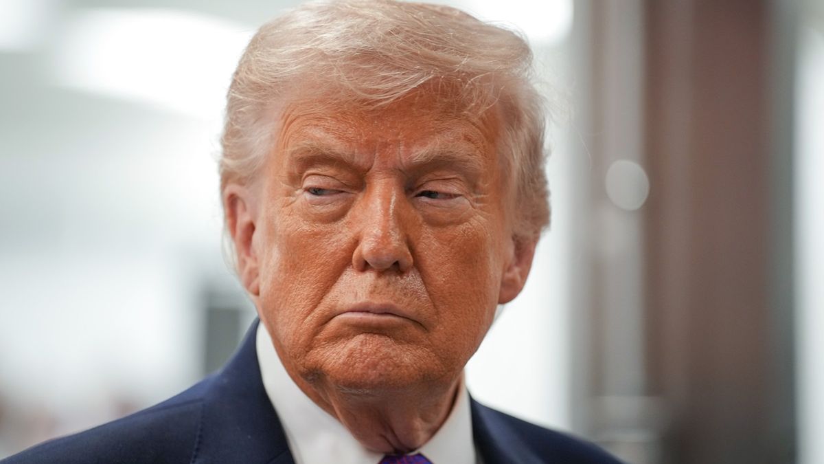 Donald Trump grozi wysłaniem ICE na lotniska.