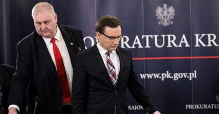 Prokuratura puszcza wolno zatrzymanych urzędników KNF. Nie ma wniosków o areszt