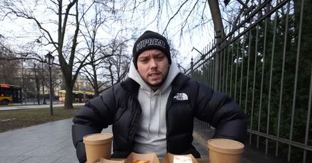 Przetestował jedzenie ze stołówki premiera. Smak to jedno, ale te ceny robią wrażenie