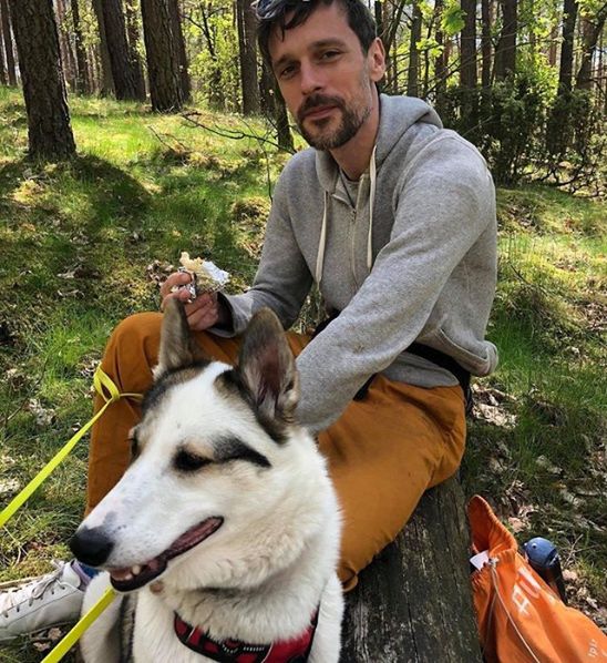 Maciej Łagodziński odszedł z serialu TVN 7 przez dyskryminację swojej postaci