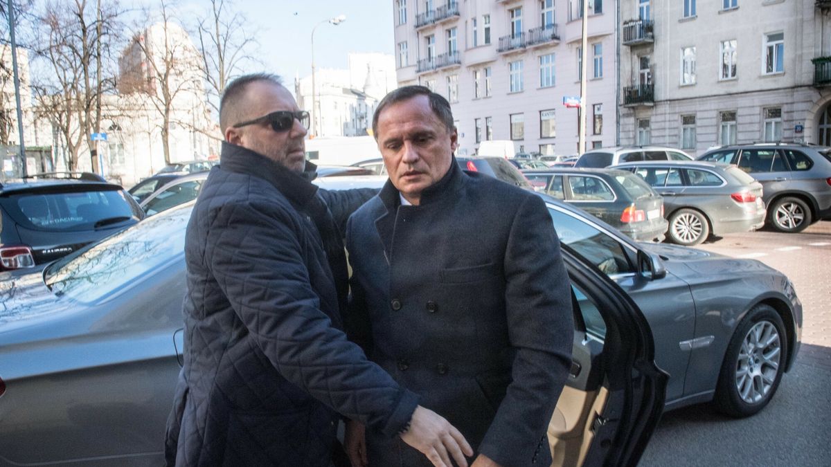 Leszek Czarnecki w prokuraturze
5.03.2019 Warszawa prokuratuta okregowa   nnz Leszek Czarnecki  fot Jacek Dominski/REPORTER
n/z: Leszek Czarnecki