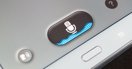 FBI może włączyć mikrofon w czyimś telefonie