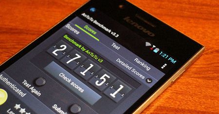 Intel Atom wyprze ARM-owe procesory z rynku smartfonów? Zaskakujące wyniki testu