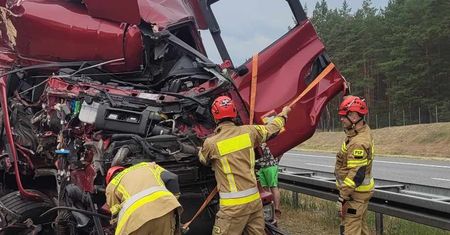 Poważny wypadek na A2