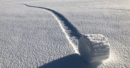 "Śnieżne rolki" to bardzo rzadkie zjawisko. Zobacz je na zdjęciach