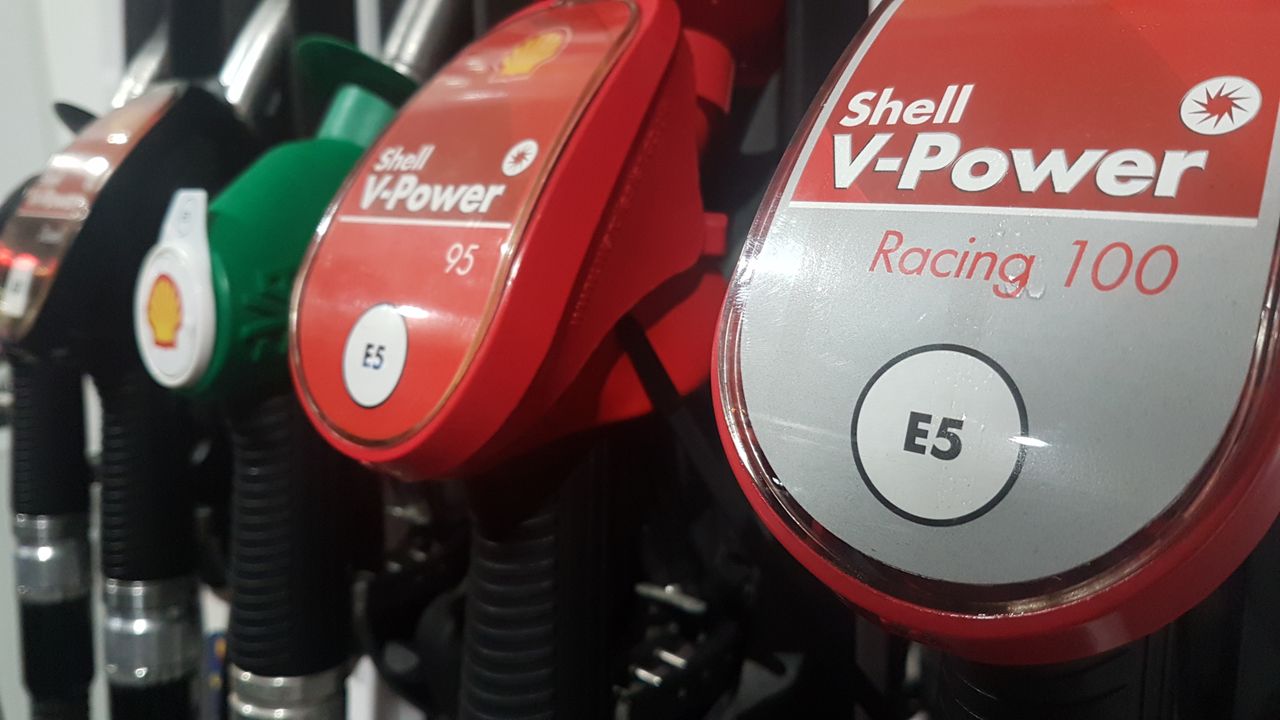 Od 1 stycznia więcej za paliwo. Kolejna opłata w cenie