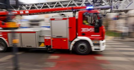 88-latka wołała o pomoc po wigilii. Strażacy wyważyli drzwi