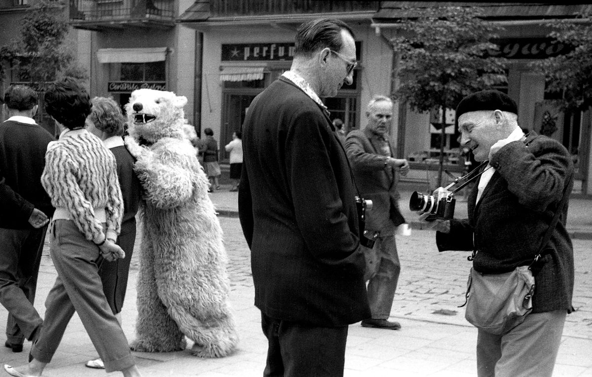 Biały Miś na Krupówkach w czerwcu 1961 r.