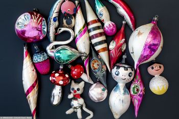 W czasach PRL-u królowały na choinkach. Teraz są sporo warte