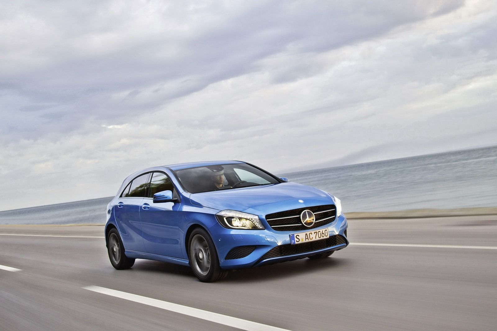Mercedes-Benz klasy A (W176) - obszerna galeria prosto od producenta 50