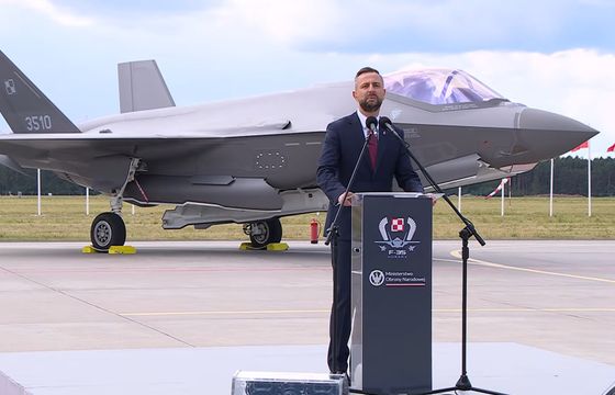 Wraca temat transmisji z powitania pierwszych samolotów F-35. KRRiT: MON nie ceni TVP
