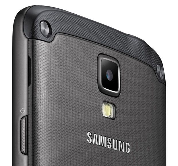 Arena Komórkomanii: Sony Xperia Z vs Samsung Galaxy S4 Active [ankieta] 3