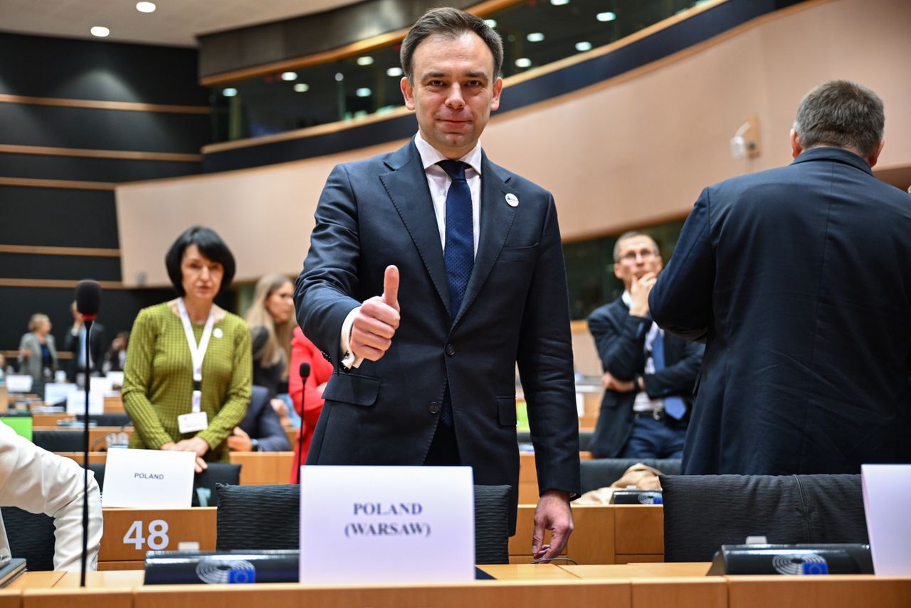 "Tego zagrożenia nie ma". Minister finansów uspokaja ws. umowy UE z Indiami