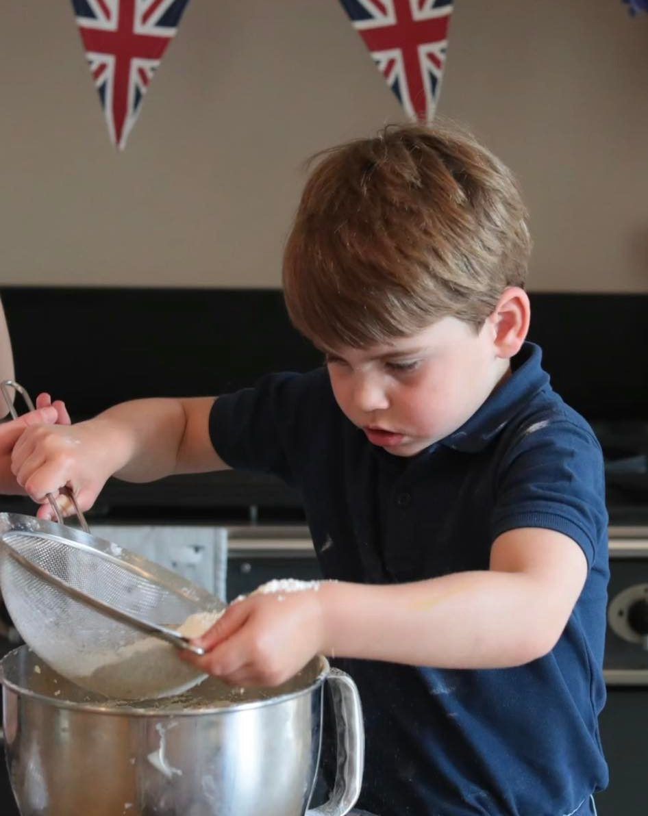 George, Charlotte i Louis z mamą Kate Middleton