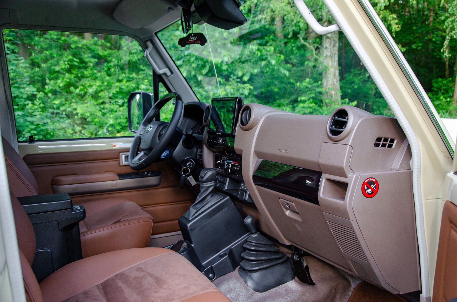 Toyota Land Cruiser 70