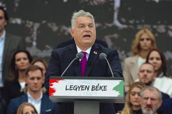 Zaskakujące słowa Orbana. Węgry chcą obejść sankcje na rosyjską ropę