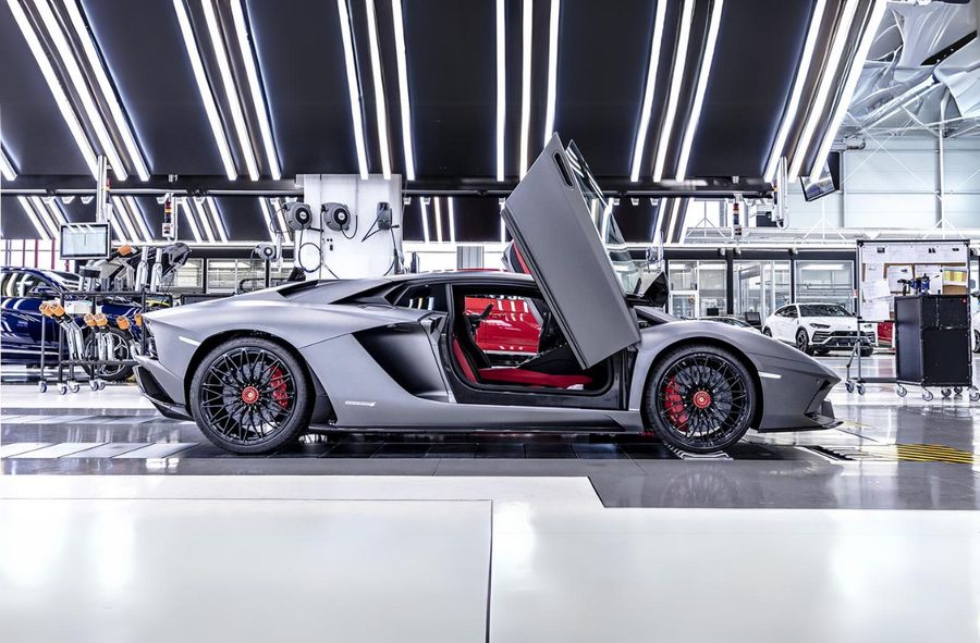 Sukces związków zawodowych w fabrykach Lamborghini