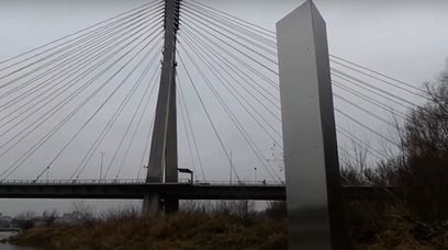 Z Utah do Warszawy – tajemniczy monolit pojawił się w Polsce