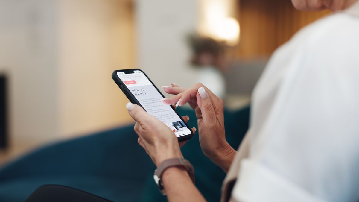 Zakupów przez internet dokonuje większość użytkowników sieci