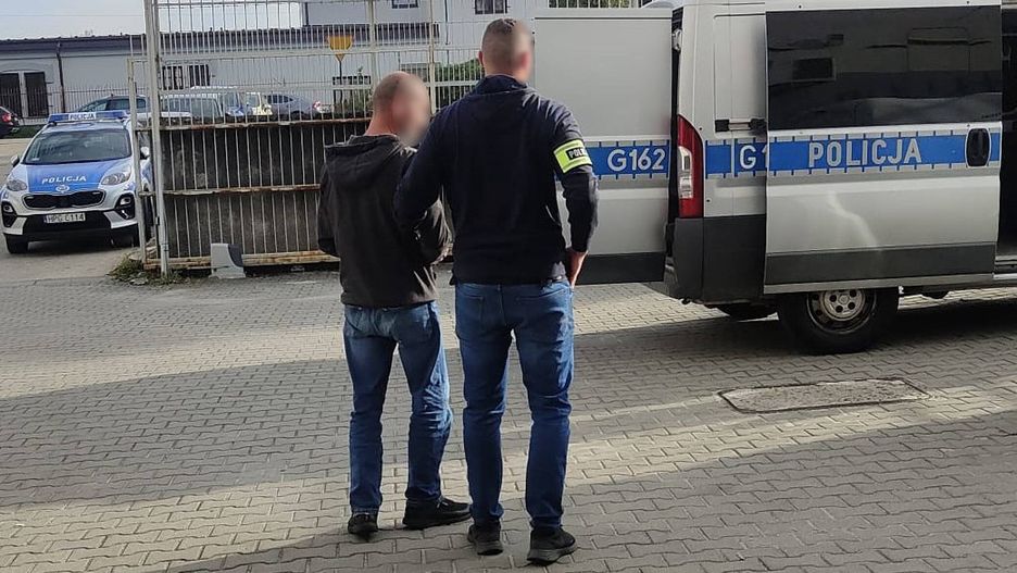 Policja zatrzymała sprawców pobicia 72-letniego mężczyzny w Krakowie
