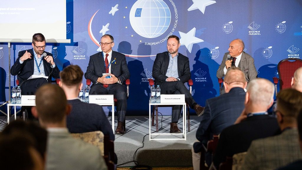 Dyskusja panelowa "Rozmowa o samorządzie, sporcie i pieniądzach"