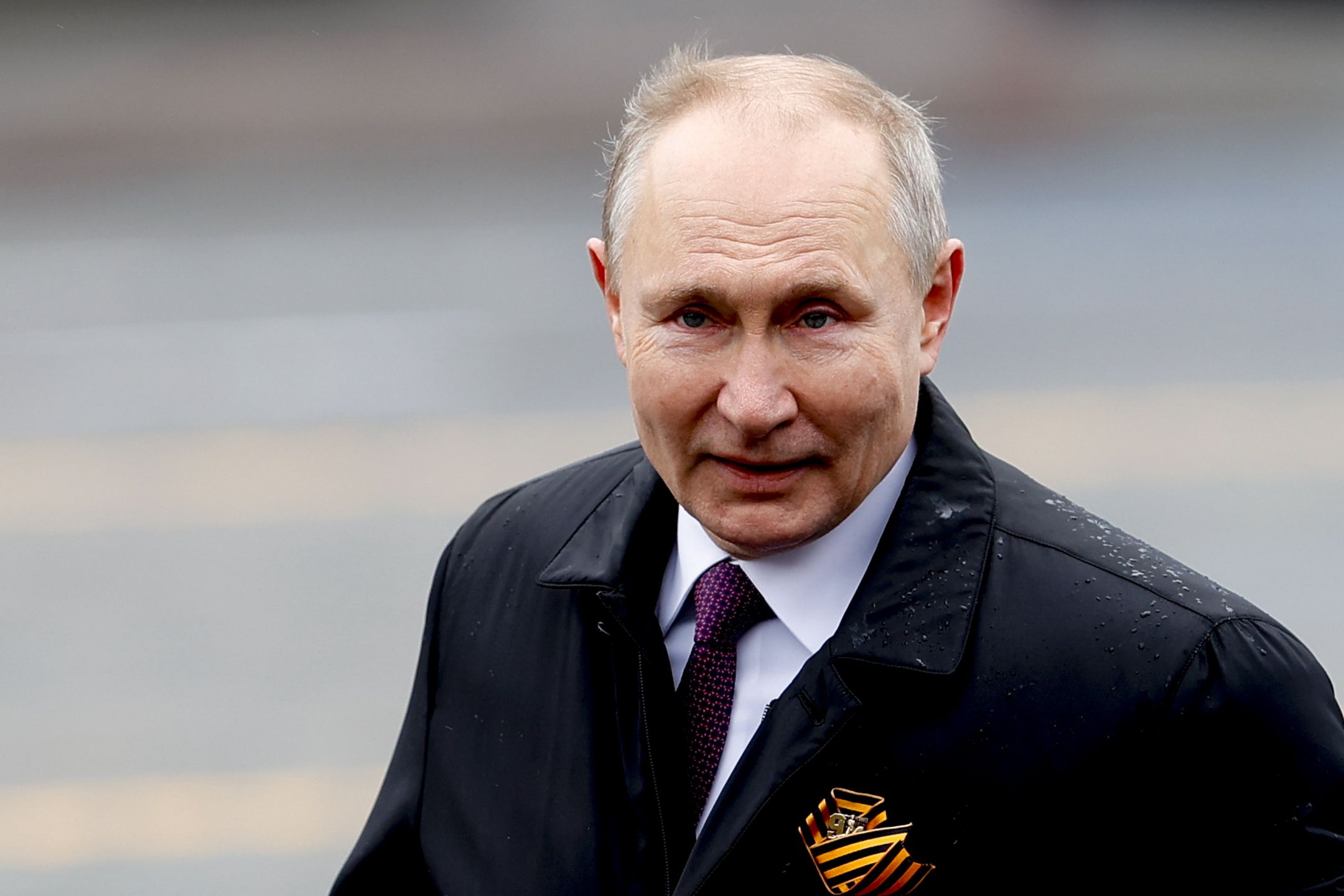 "Putin zmarł o godzinie 20:40". Ktoś na fake newsie zarobił krocie