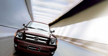 Chiński pick-up z Polski trafia do sprzedaży