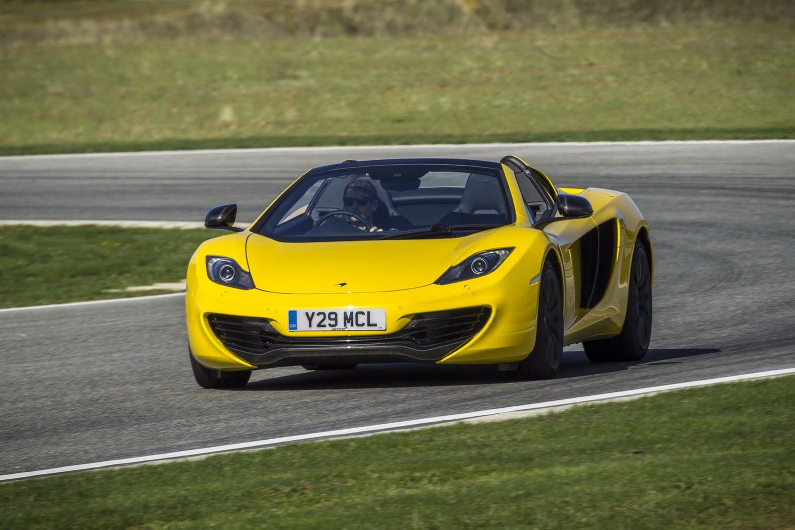 McLaren MP4-12C Spider - obszerna galeria prosto od producenta 21