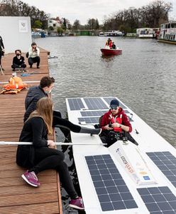 Wrocław. Studenci Politechniki Wrocławskiej zbudowali łódź solarną. Jest już po pierwszych testach