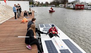 Wrocław. Studenci Politechniki Wrocławskiej zbudowali łódź solarną. Jest już po pierwszych testach