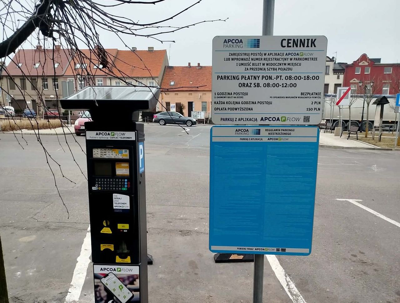 Strefa płatnego parkowania w Miłosławiu. Przedsiębiorcy liczą straty