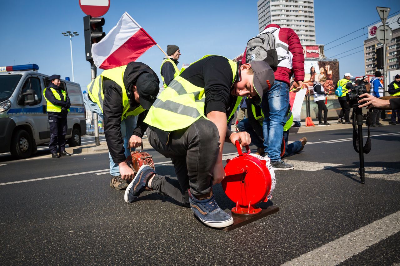 Ustawa o ochronie zwierząt. Rolnicy protestują w Warszawie