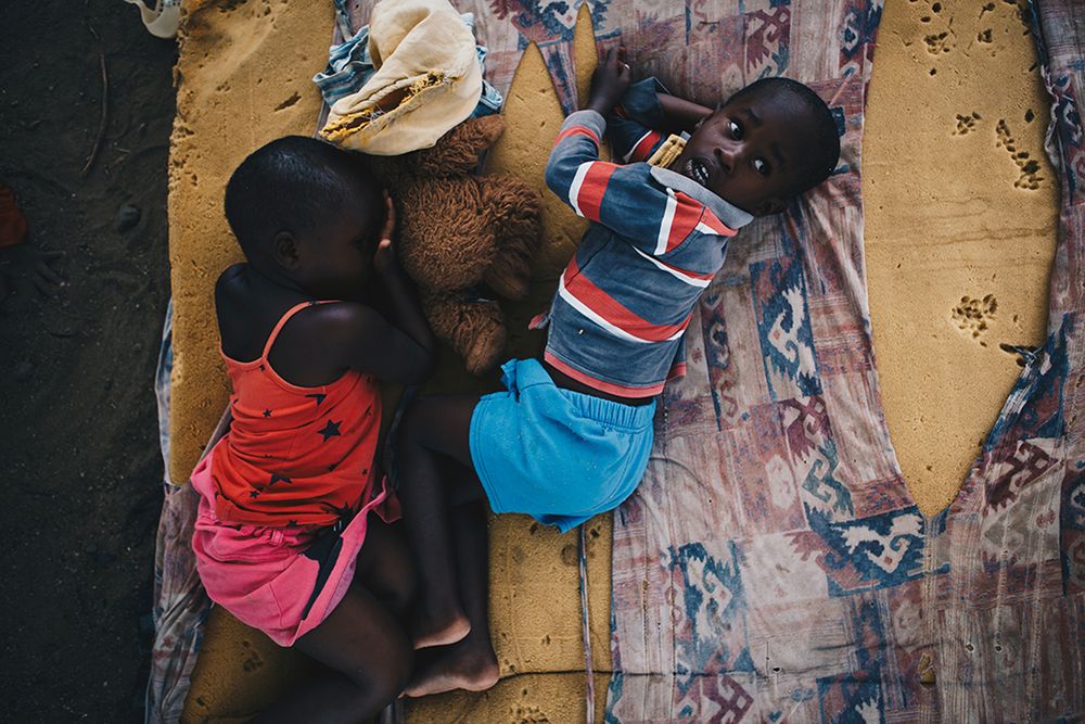 Bruno Roseti odwiedził i sfotografował fascynujące życie plemienia Luo 29