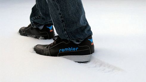 Tenisówki które wysyłają komunikaty na Twitter’a 1