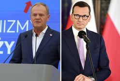 Tusk stał i oskarżał. Natychmiastowa reakcja Morawieckiego