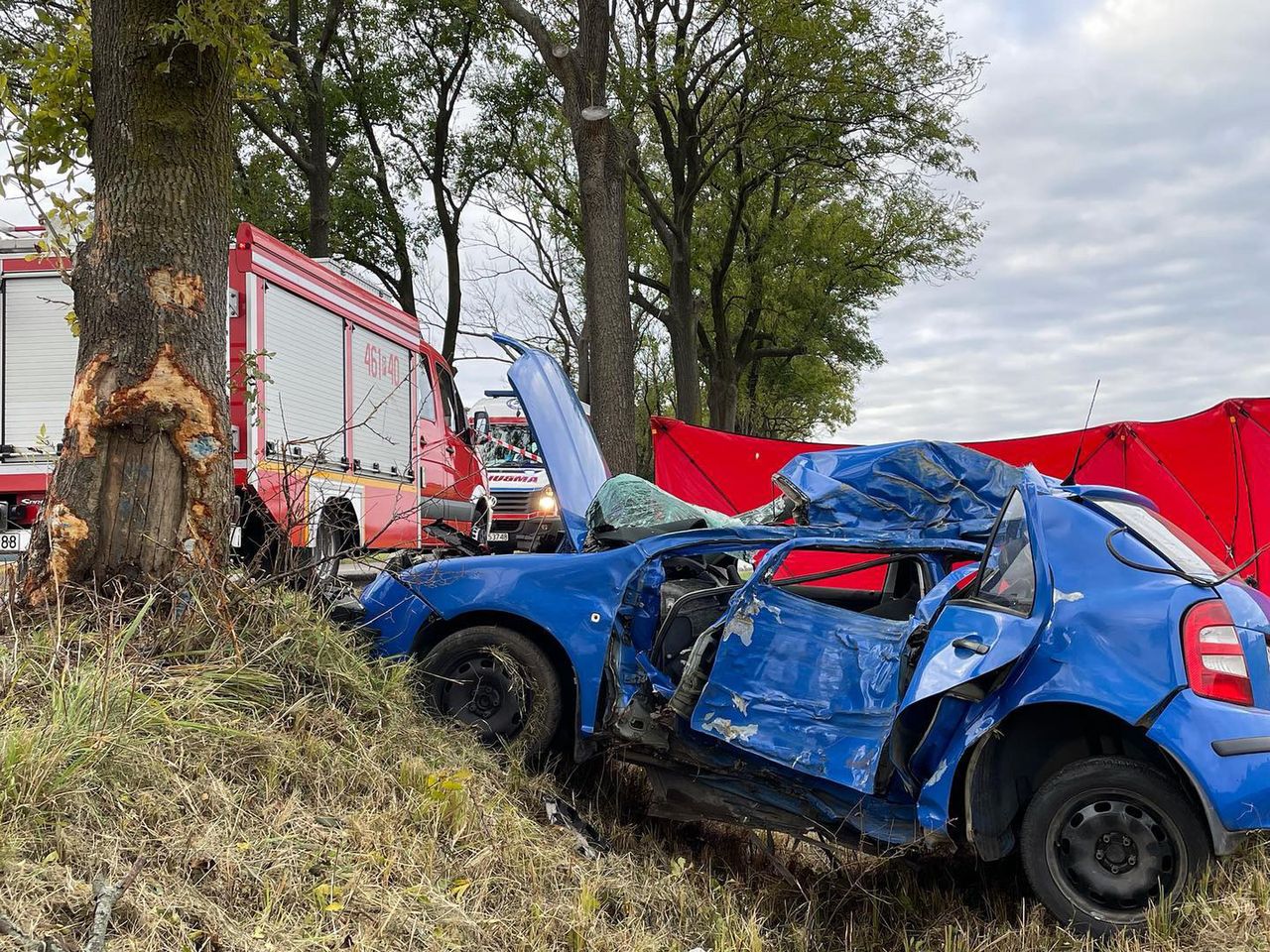 Jechał na ślub siostry. 22-latek zginął w wypadku