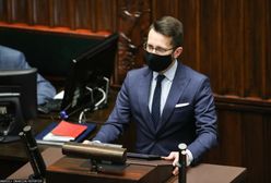 Szczepionka na COVID. Rzecznik rządu o krokach prawnych wobec Pfizera. Podaje warunki