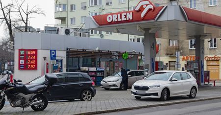 Na Orlen sypią się gromy. Ekspert: to dlatego stacje podnoszą ceny