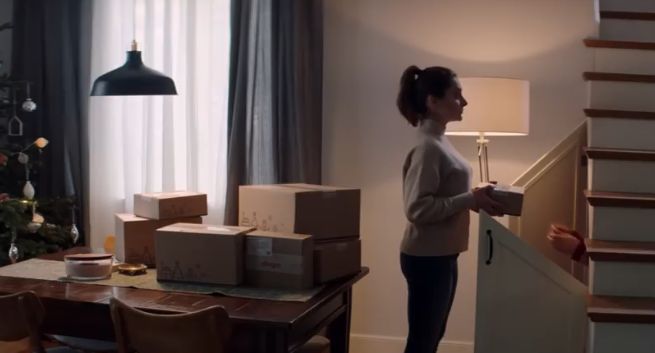 Bożonarodzeniowe prezenty w reklamie Allegro Smart! (wideo)