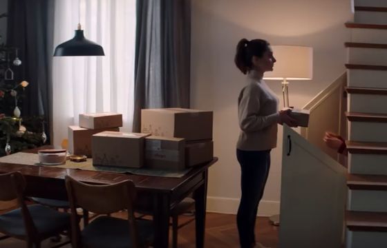 Bożonarodzeniowe prezenty w reklamie Allegro Smart! (wideo)