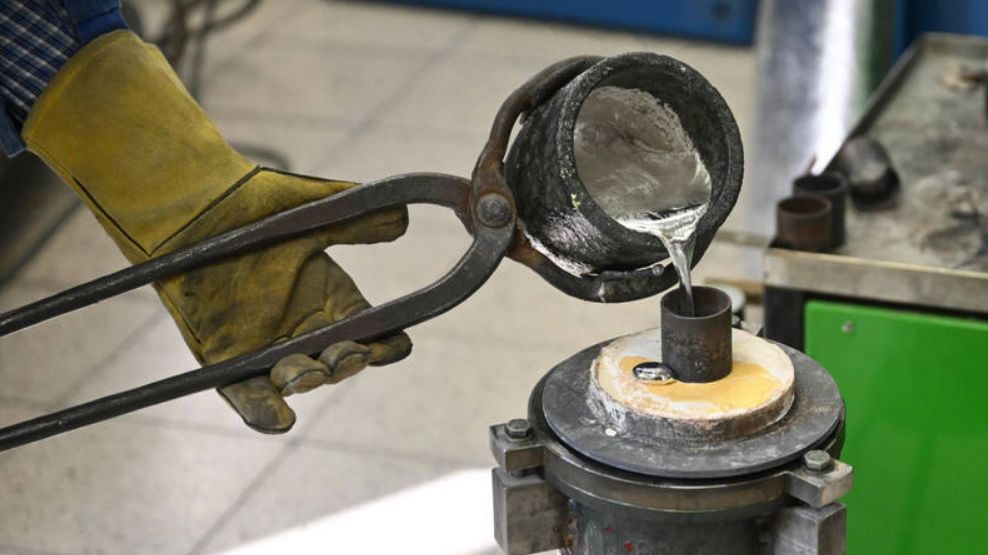 Naukowcy z PW stworzyli implant zębowy w drukarce 3D